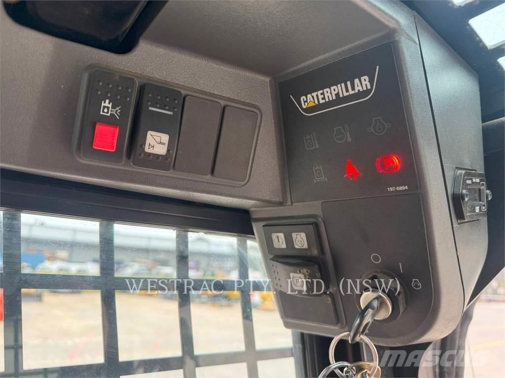 CAT 216B3 AC Мини товарачи
