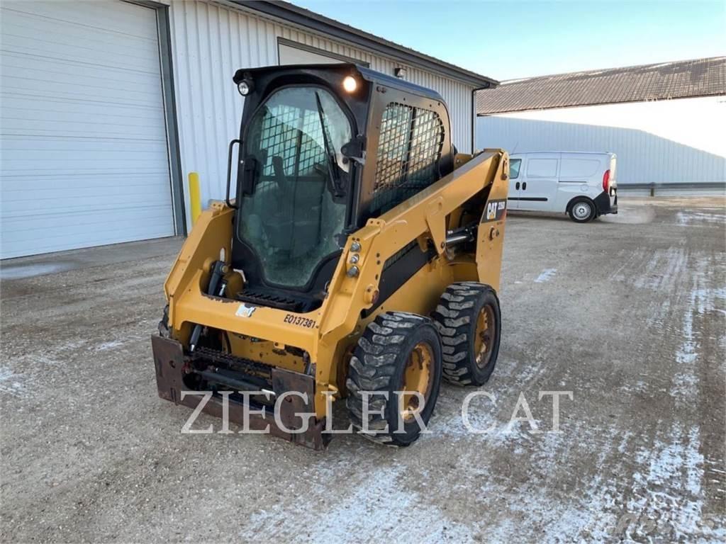 CAT 226D Мини товарачи
