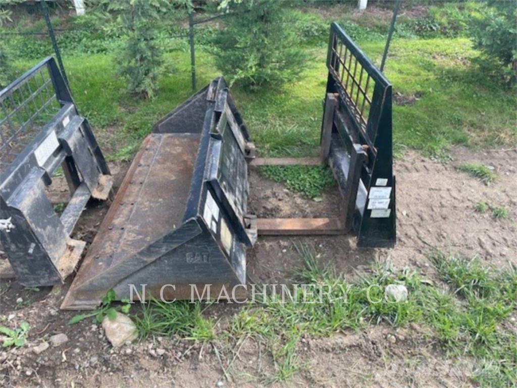 CAT 226D Мини товарачи
