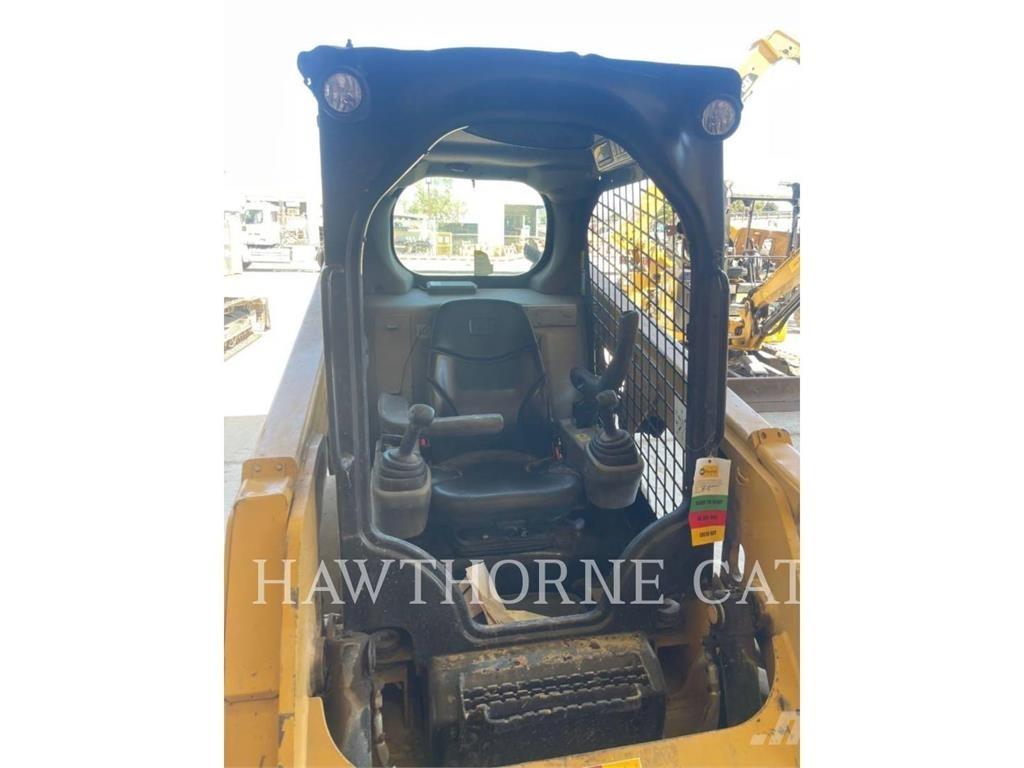 CAT 226D Мини товарачи
