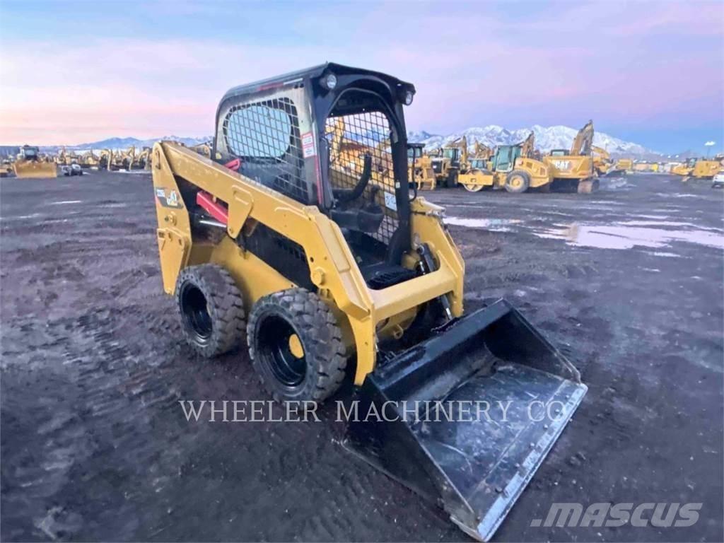 CAT 226D C1-H2 Мини товарачи
