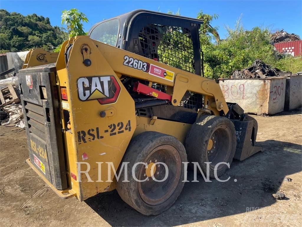 CAT 226D3 Мини товарачи
