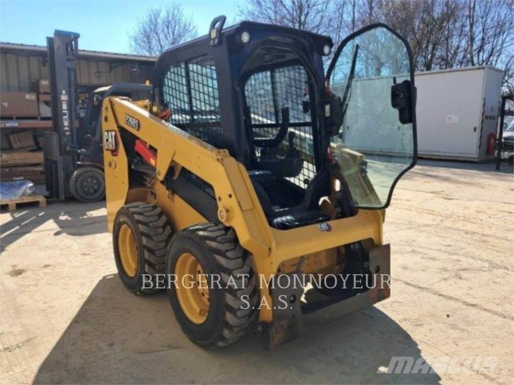 CAT 226D3 Мини товарачи
