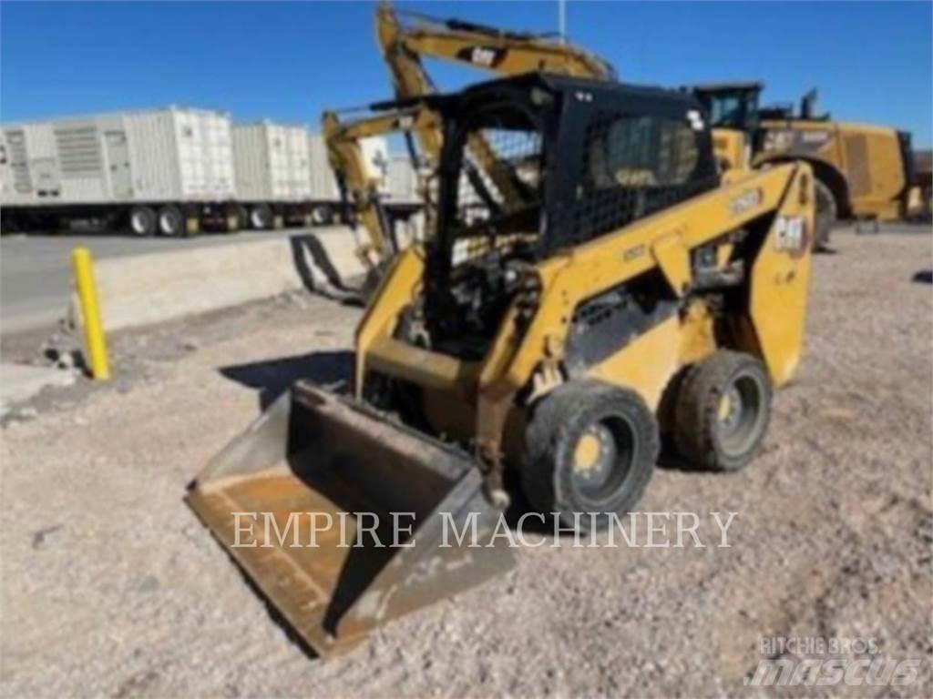 CAT 226D3 Мини товарачи

