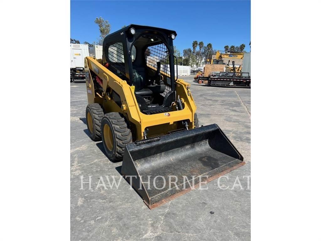 CAT 226D3 Мини товарачи
