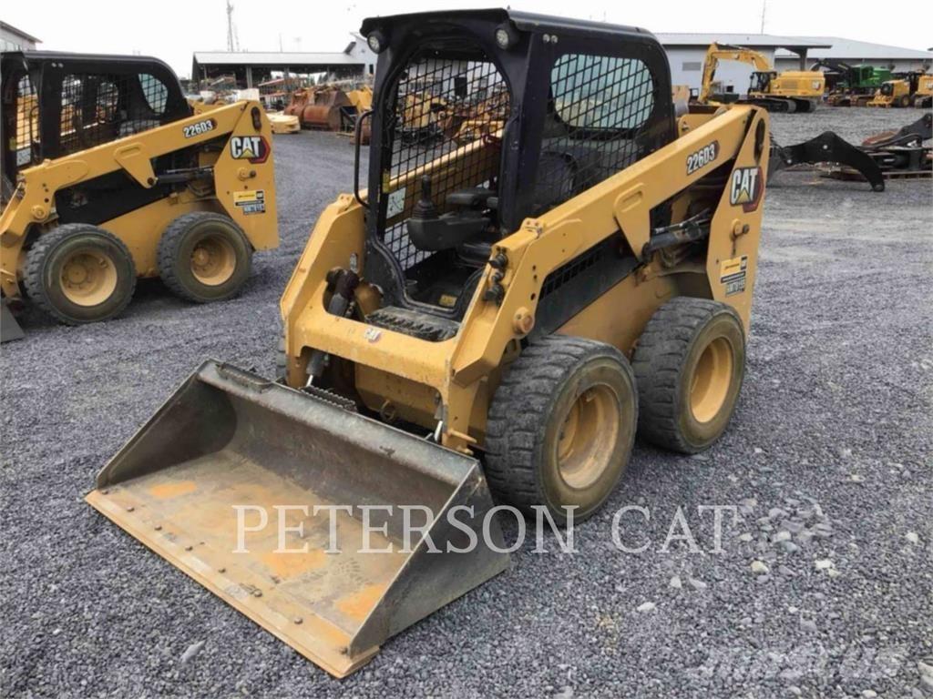 CAT 226D3 Мини товарачи
