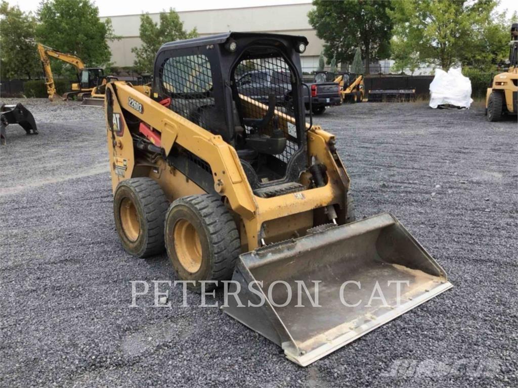CAT 226D3 Мини товарачи
