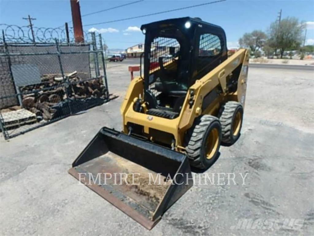 CAT 226D3 Мини товарачи
