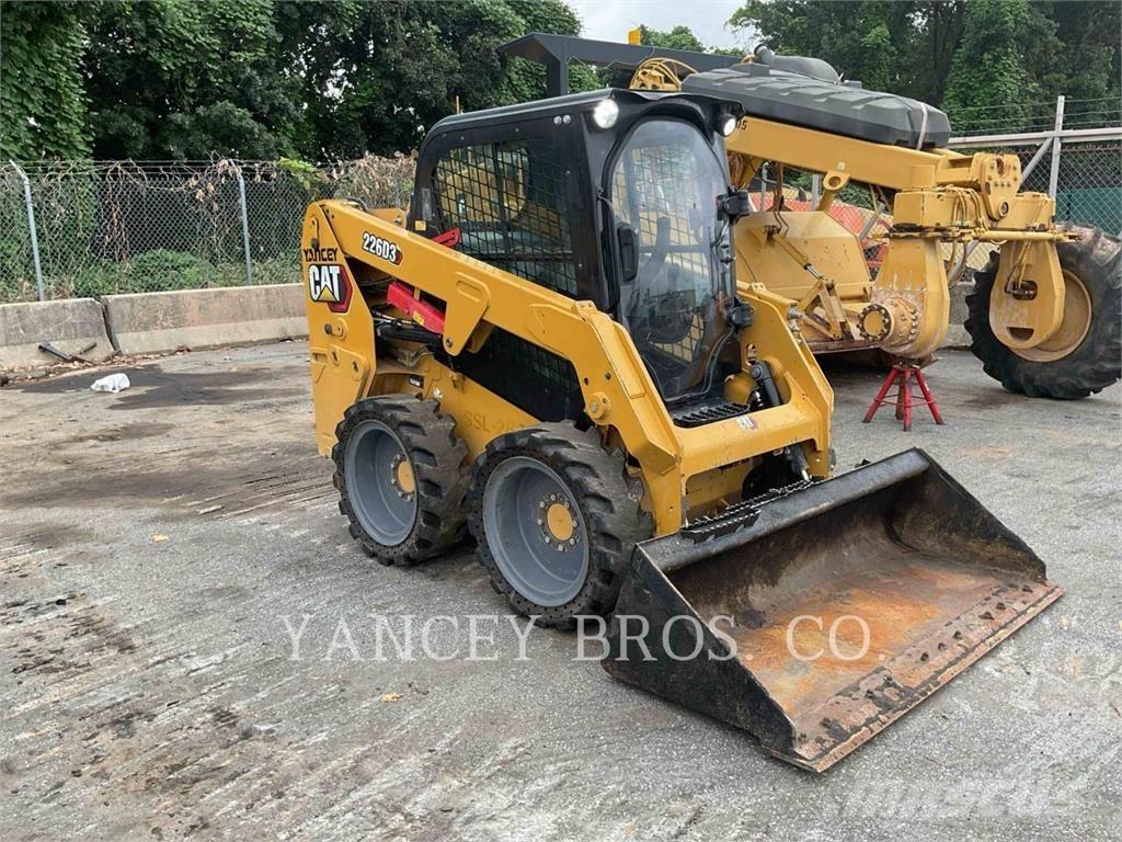 CAT 226D3 Мини товарачи
