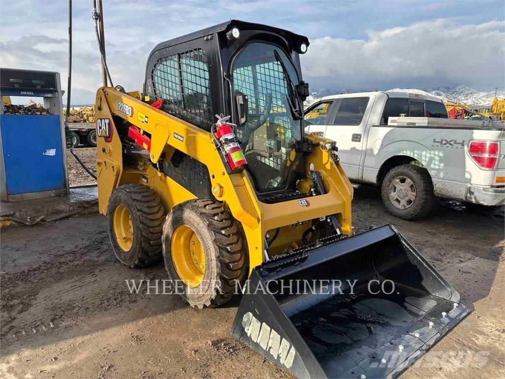 CAT 226D3 C3H2 Мини товарачи

