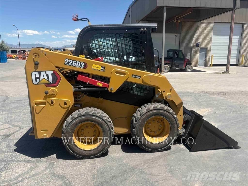 CAT 226D3 C3H2 Мини товарачи
