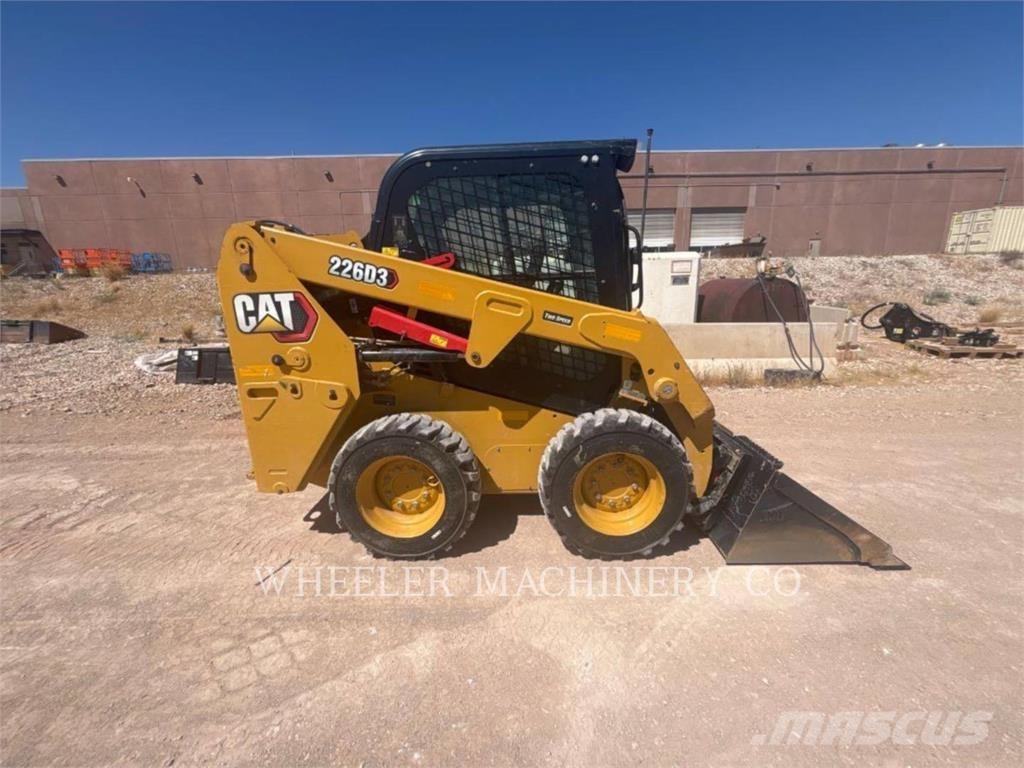 CAT 226D3 C3H2 Мини товарачи
