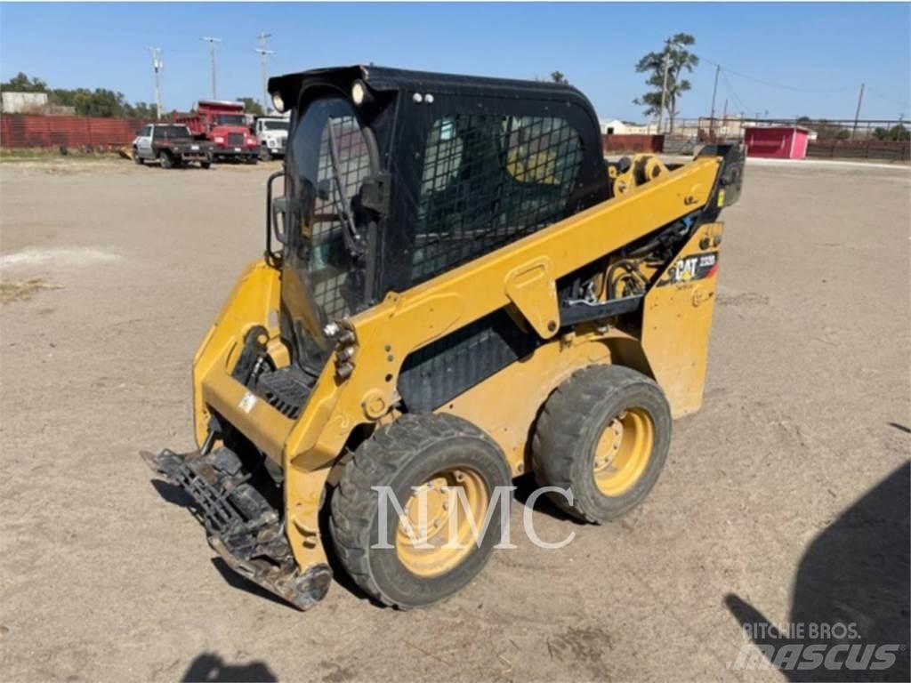 CAT 232D Мини товарачи
