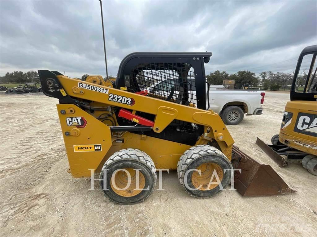 CAT 232D3 Мини товарачи

