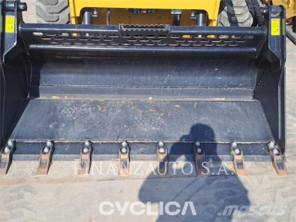 CAT 232D3 Мини товарачи

