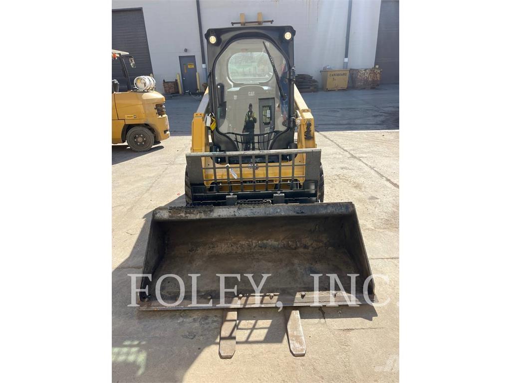 CAT 232D3 Мини товарачи
