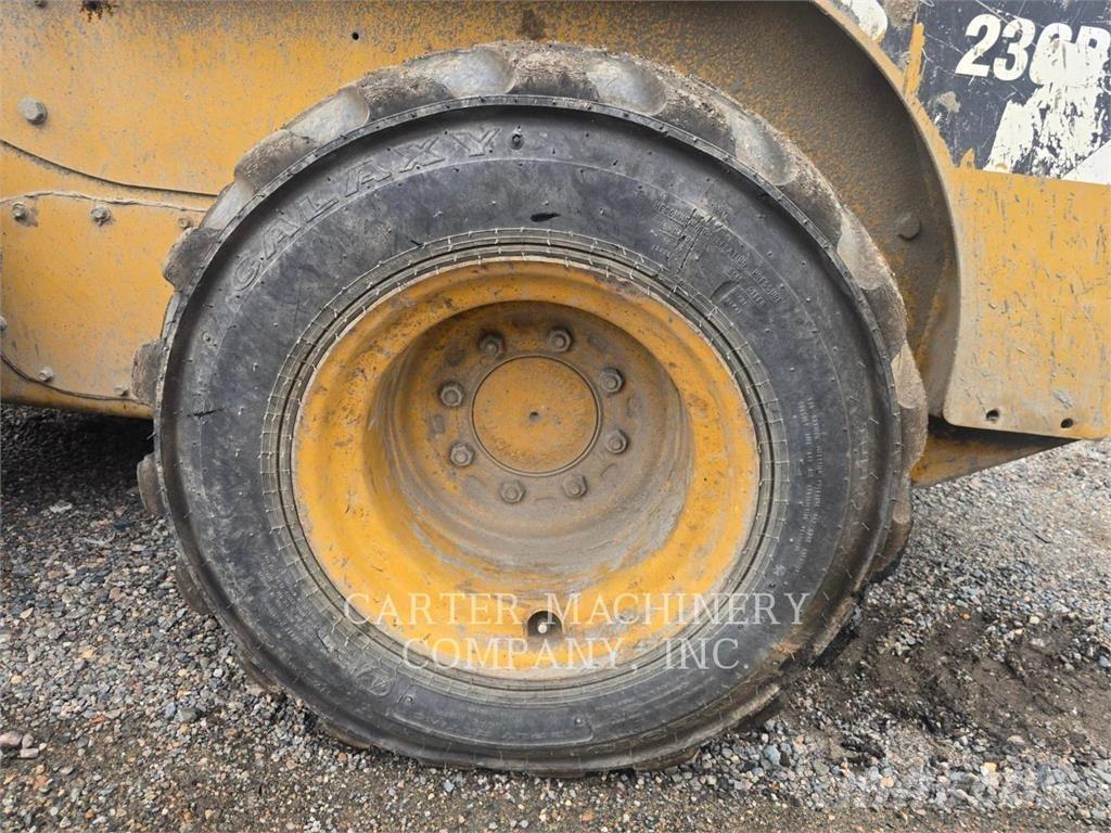 CAT 236B3 Мини товарачи
