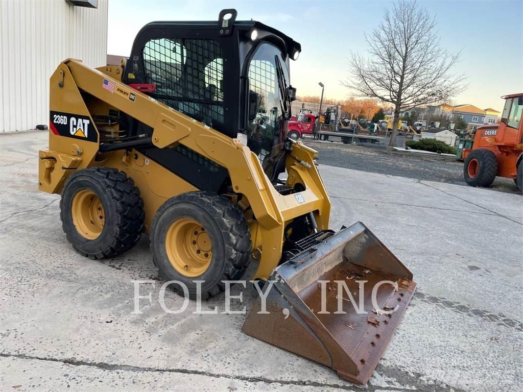 CAT 236D Мини товарачи
