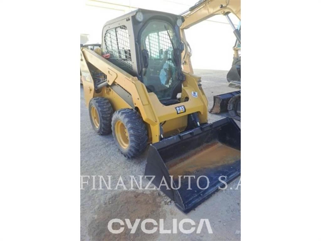 CAT 236D Мини товарачи
