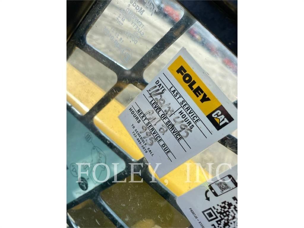 CAT 236D Мини товарачи
