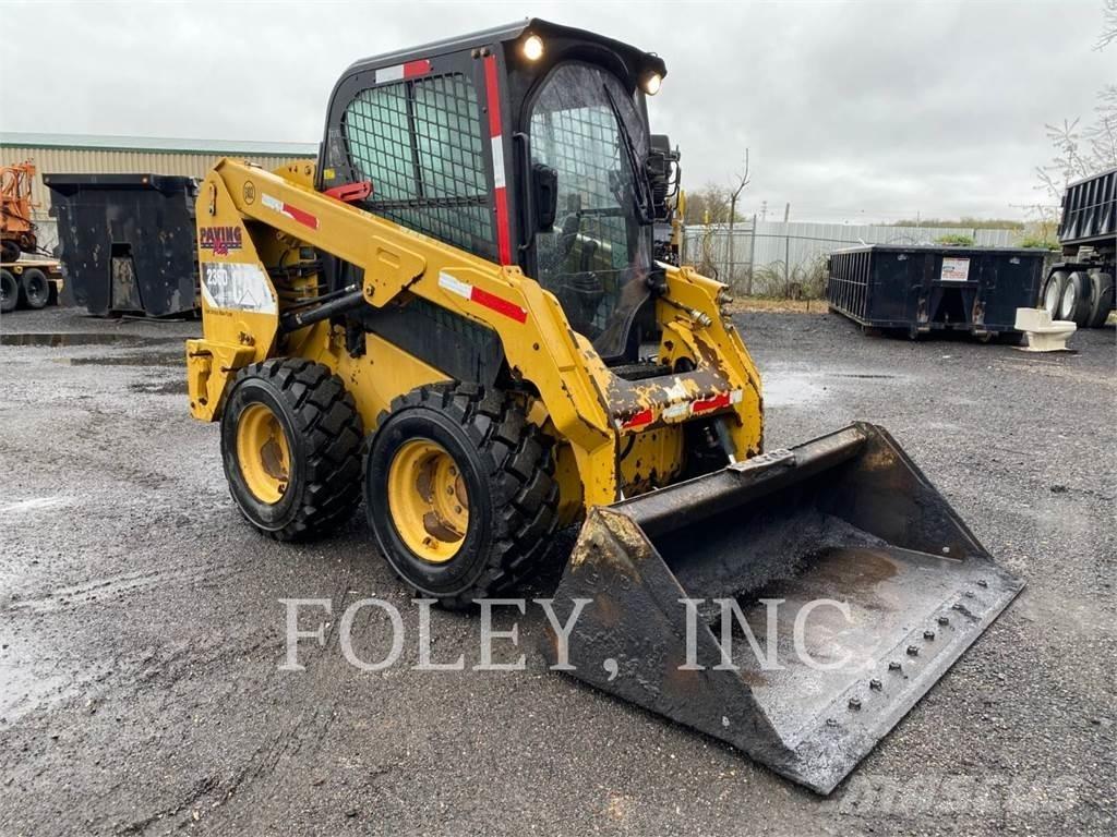 CAT 236D Мини товарачи
