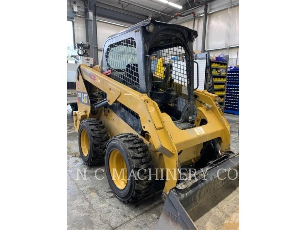 CAT 236D H2CN Мини товарачи
