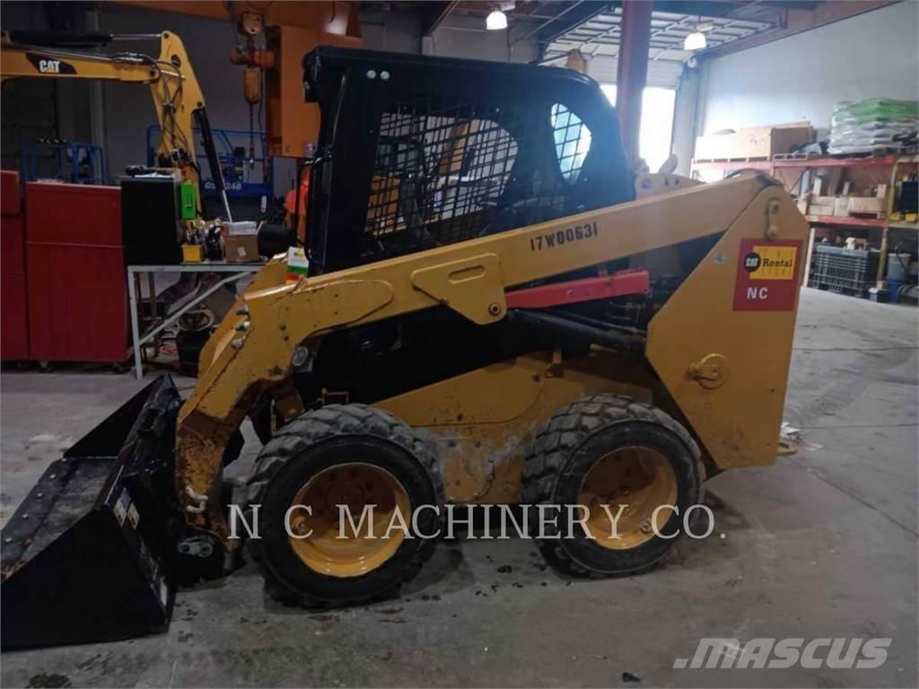 CAT 236D H2CN Мини товарачи
