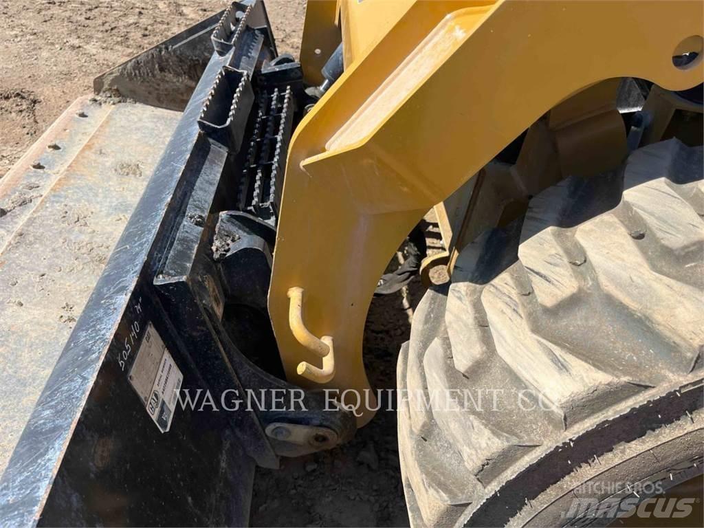 CAT 236D3 Мини товарачи
