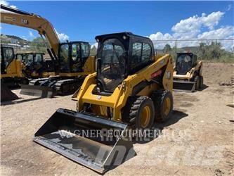 CAT 236D3 Мини товарачи

