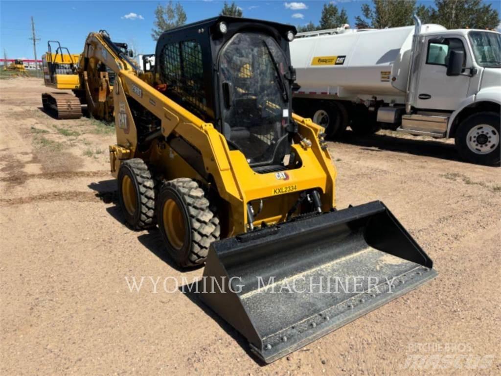 CAT 236D3 Мини товарачи
