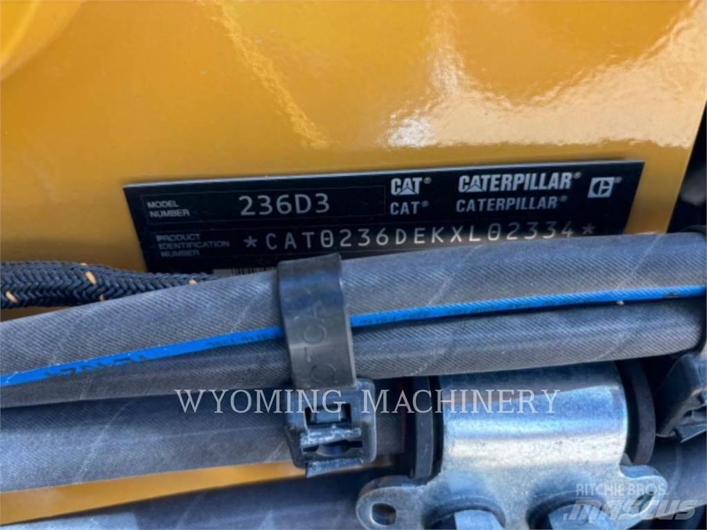 CAT 236D3 Мини товарачи
