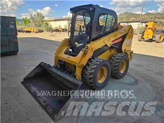 CAT 236D3 Мини товарачи

