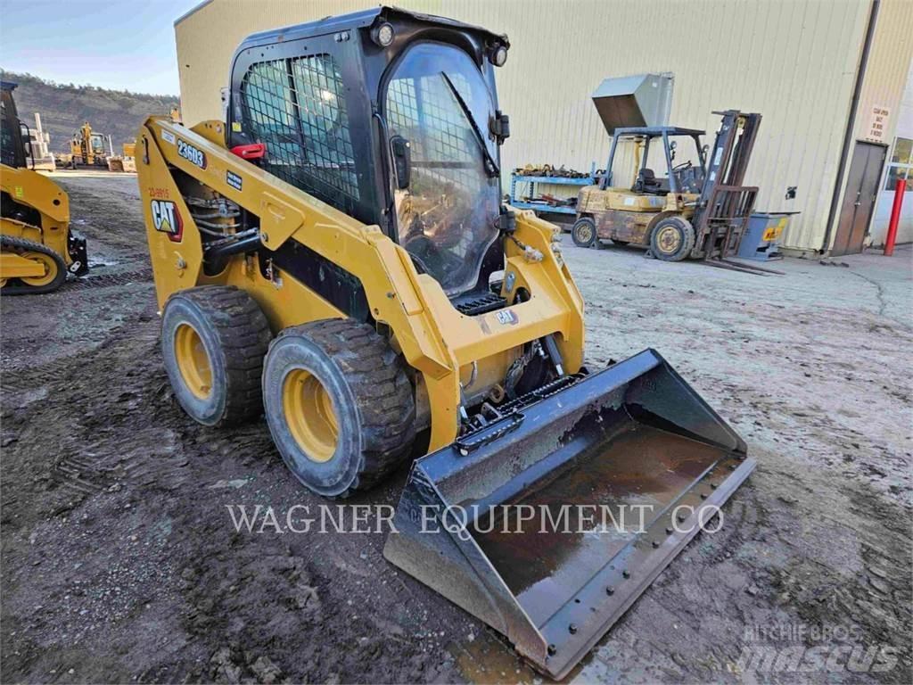 CAT 236D3 Мини товарачи
