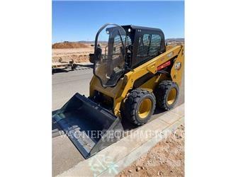 CAT 236D3 Мини товарачи

