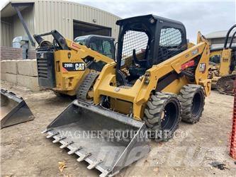 CAT 236D3 Мини товарачи

