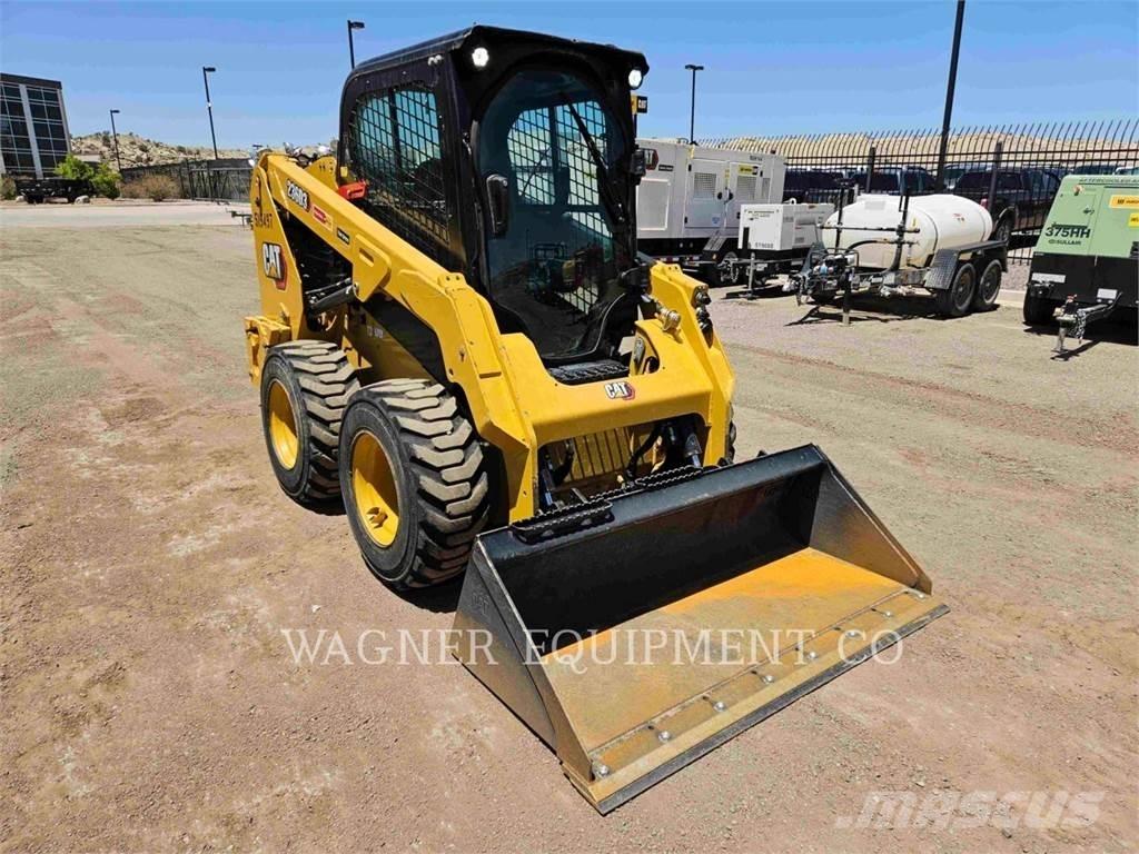 CAT 236D3 Мини товарачи
