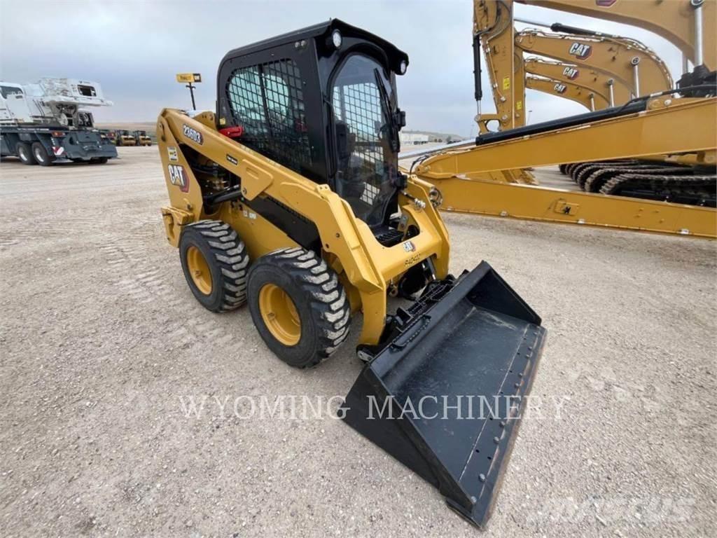 CAT 236D3 Мини товарачи

