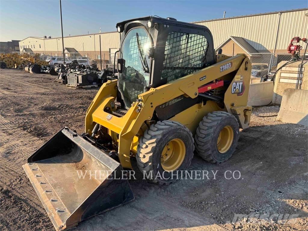 CAT 236D3 C3H2 Мини товарачи
