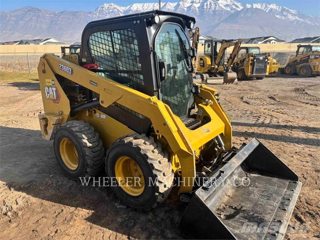 CAT 236D3 C3H2 Мини товарачи
