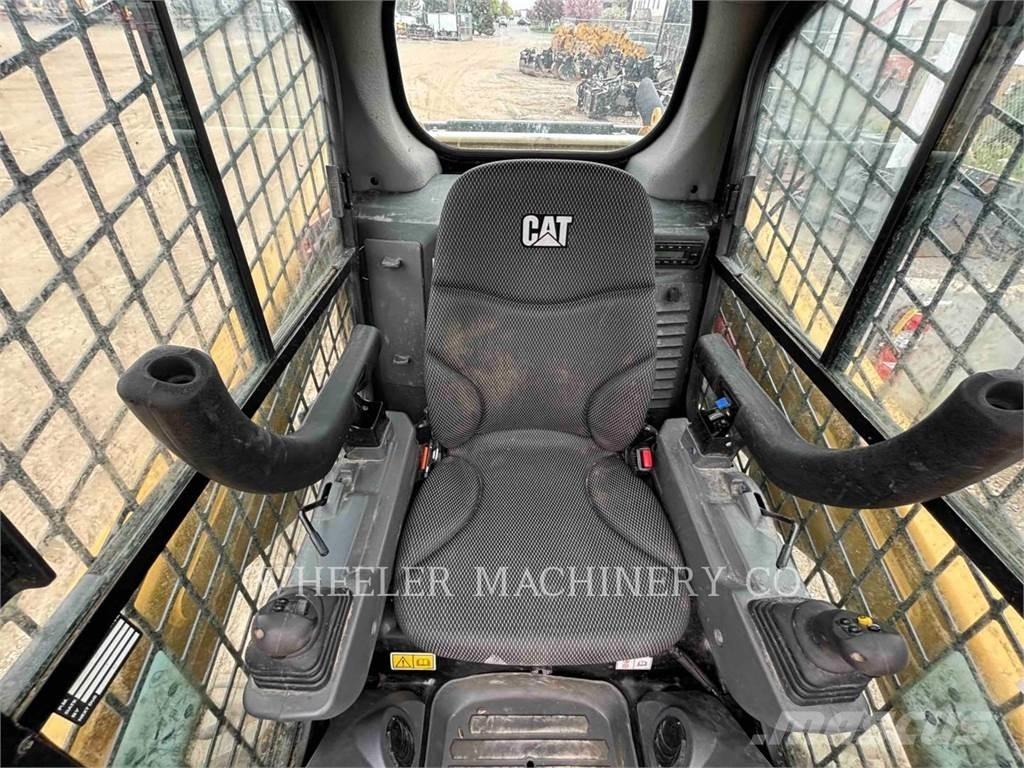 CAT 236D3 C3H2 Мини товарачи
