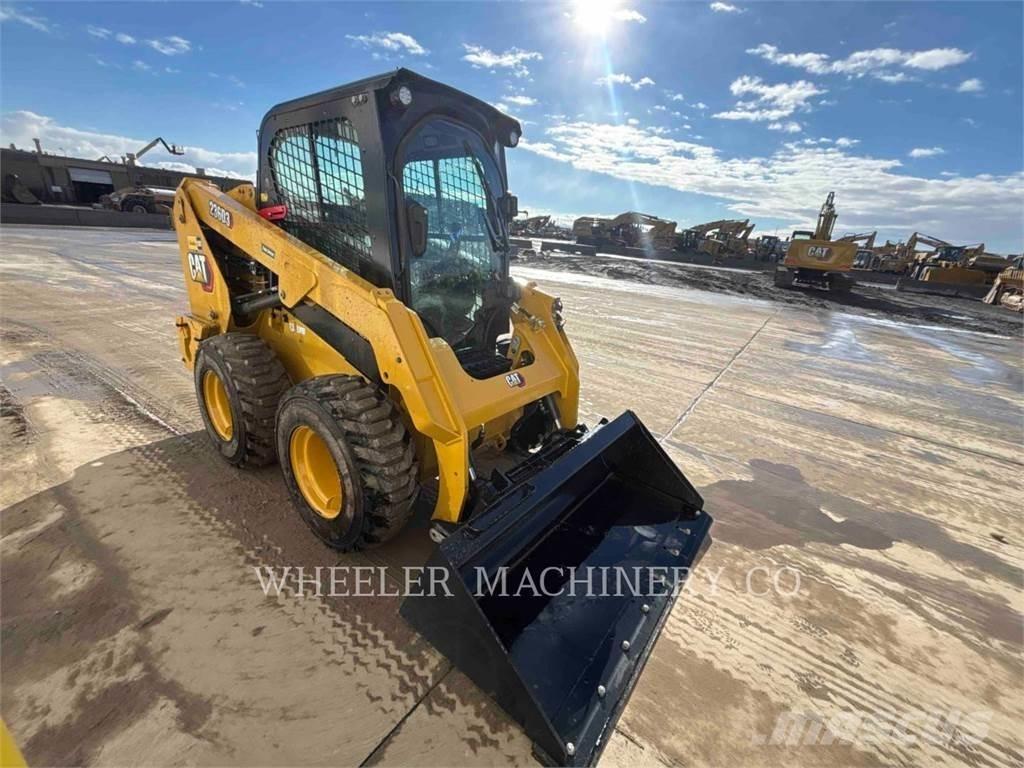 CAT 236D3 C3H2 Мини товарачи
