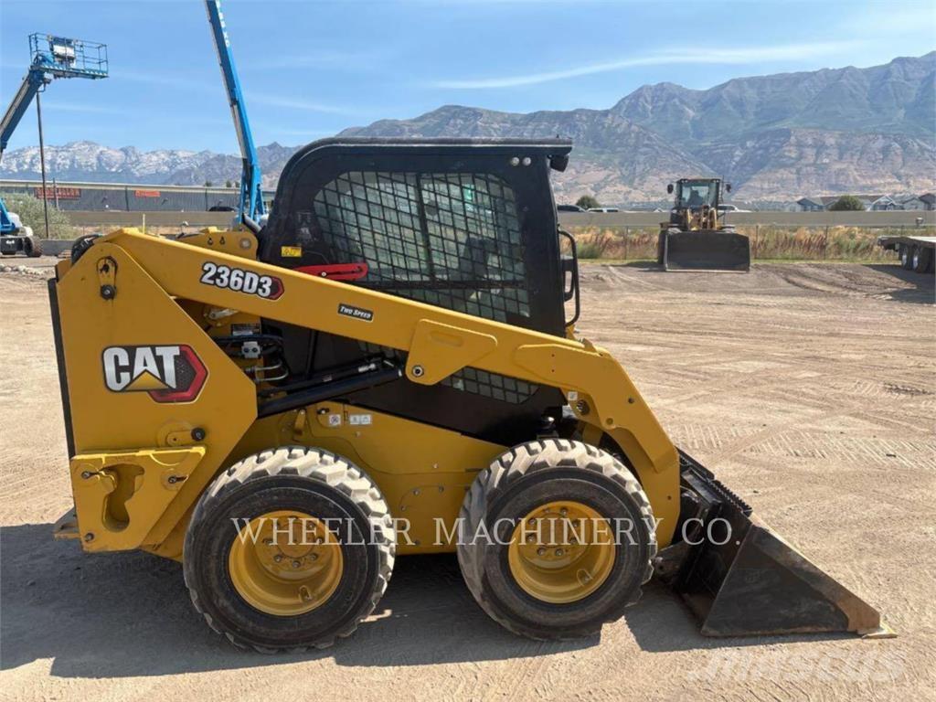 CAT 236D3 C3H2 Мини товарачи
