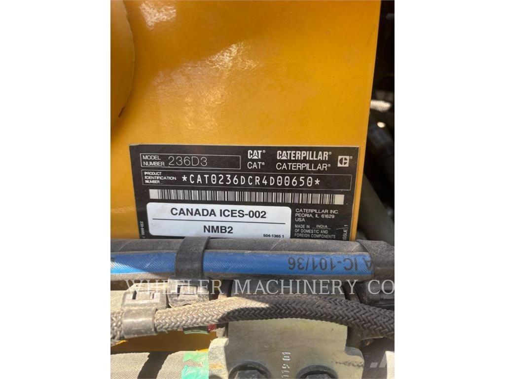CAT 236D3 C3H2 Мини товарачи
