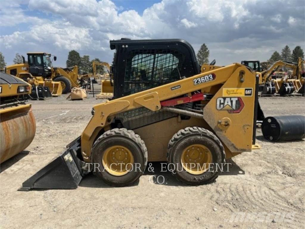 CAT 236D3 H2CB Мини товарачи
