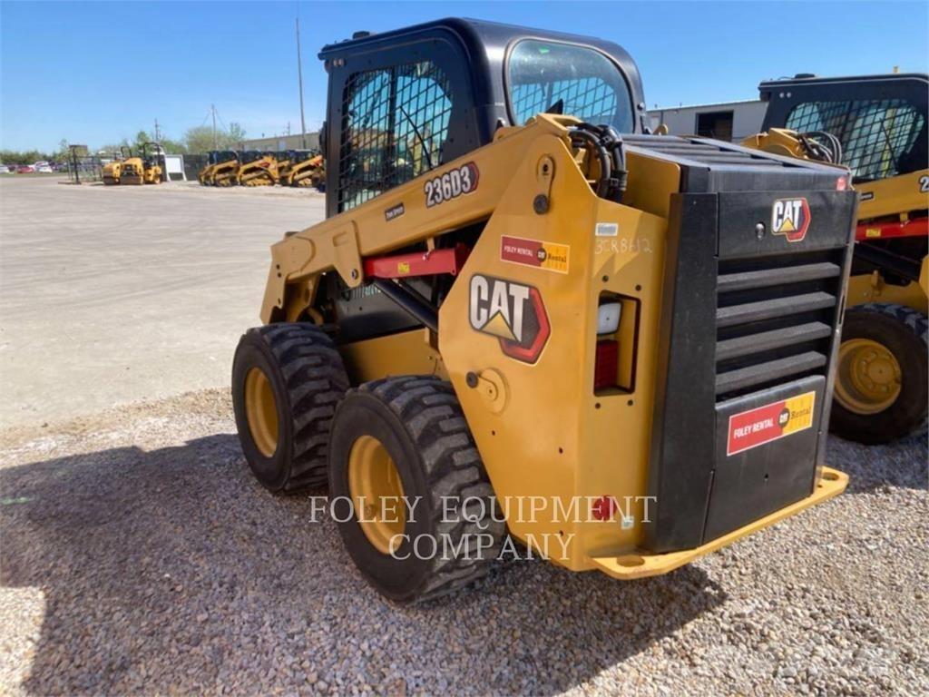CAT 236D3STD2C Мини товарачи
