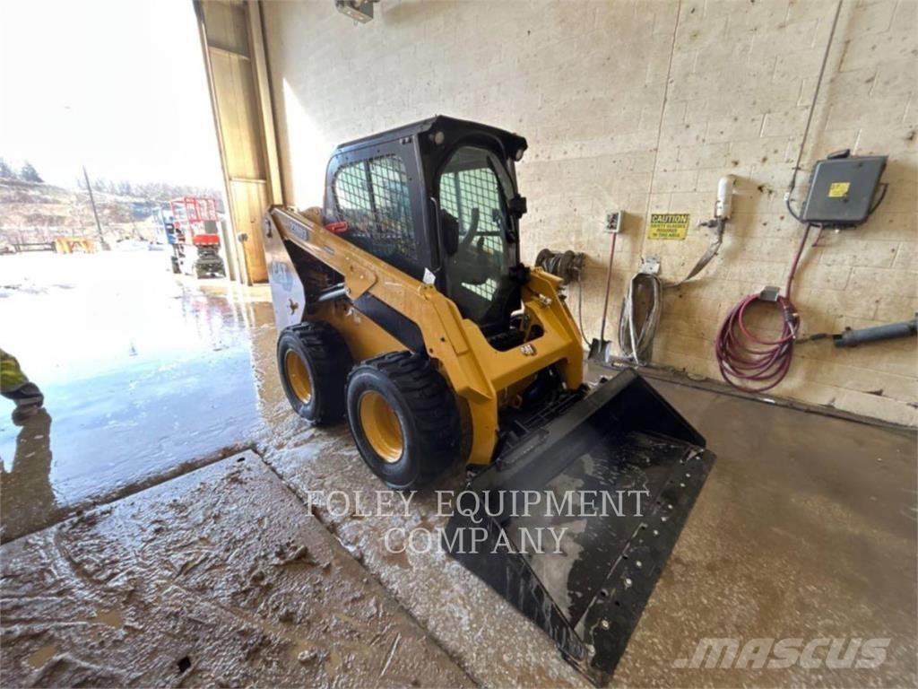 CAT 236D3STD2C Мини товарачи
