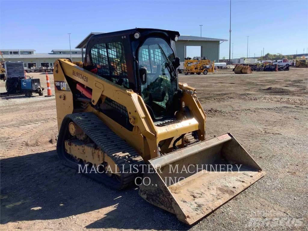 CAT 239D Верижен товарач