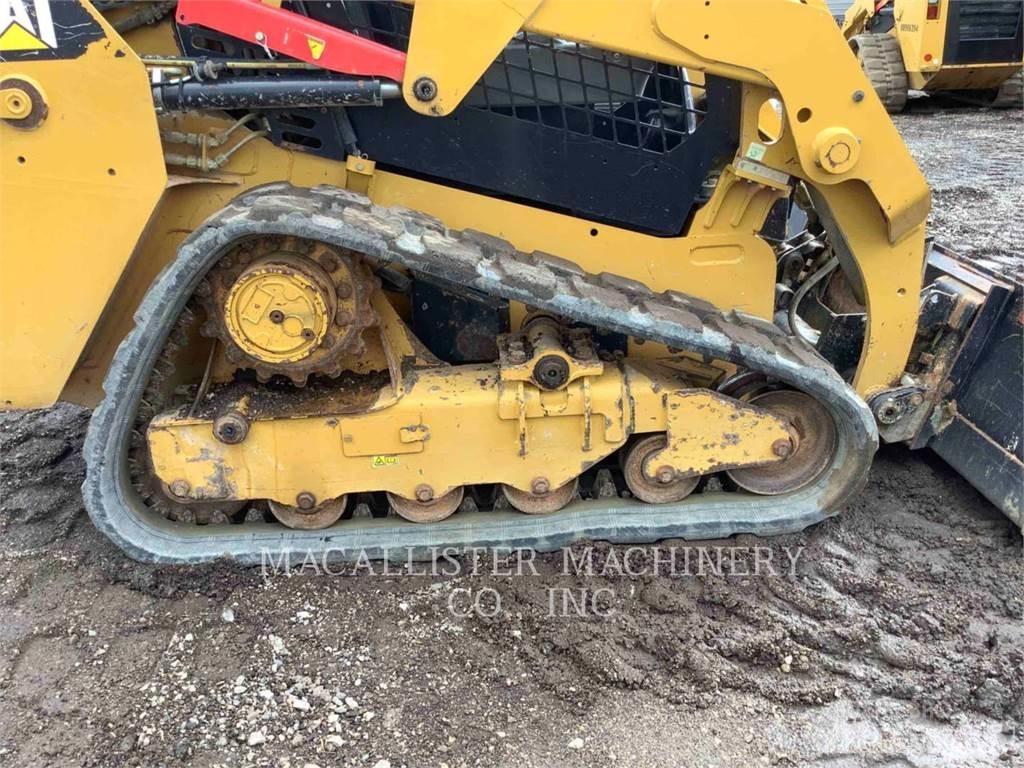 CAT 239D Верижен товарач