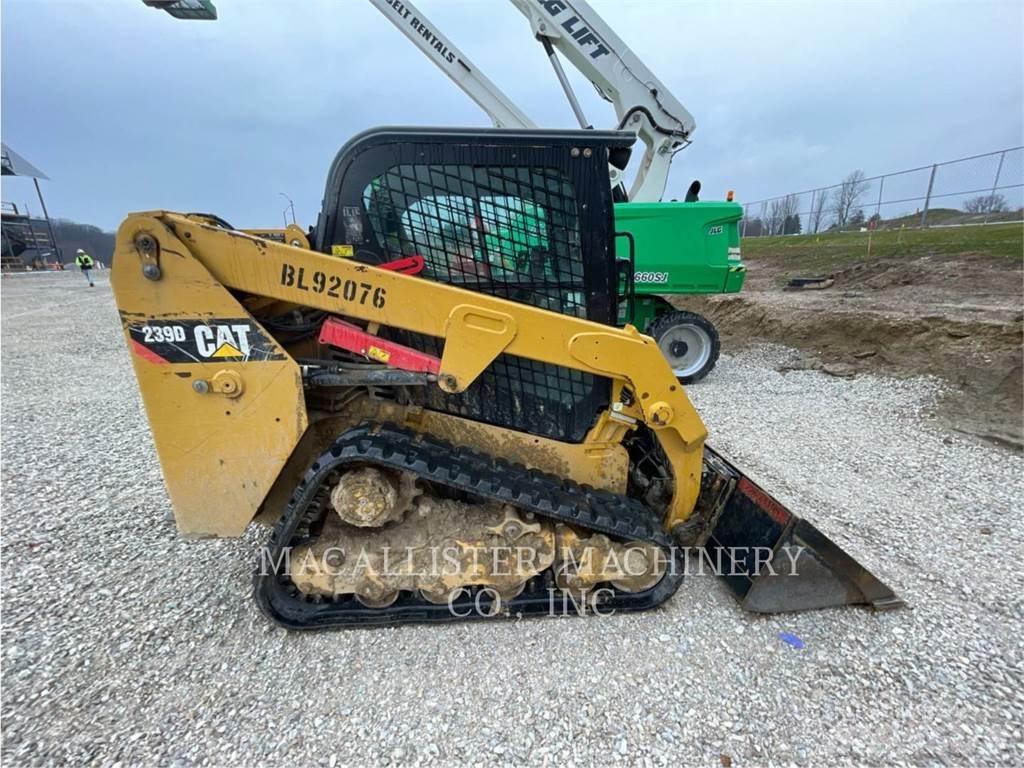 CAT 239D Верижен товарач
