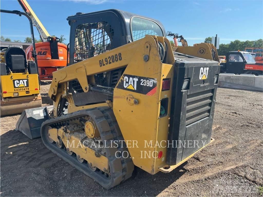CAT 239D Верижен товарач
